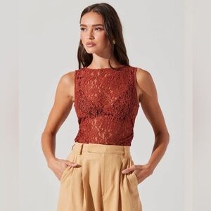 NWT Astr Lace Sleeveless Top - Deep Rust